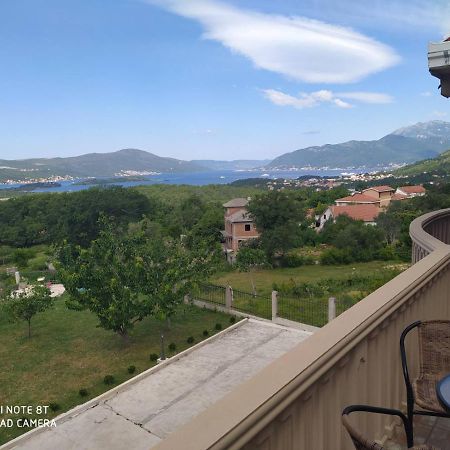 Apartmani Popovic V&A Тиват Экстерьер фото