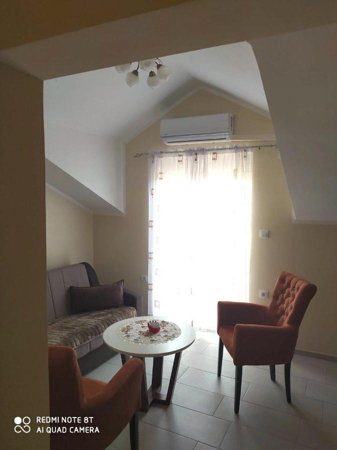Apartmani Popovic V&A Тиват Экстерьер фото